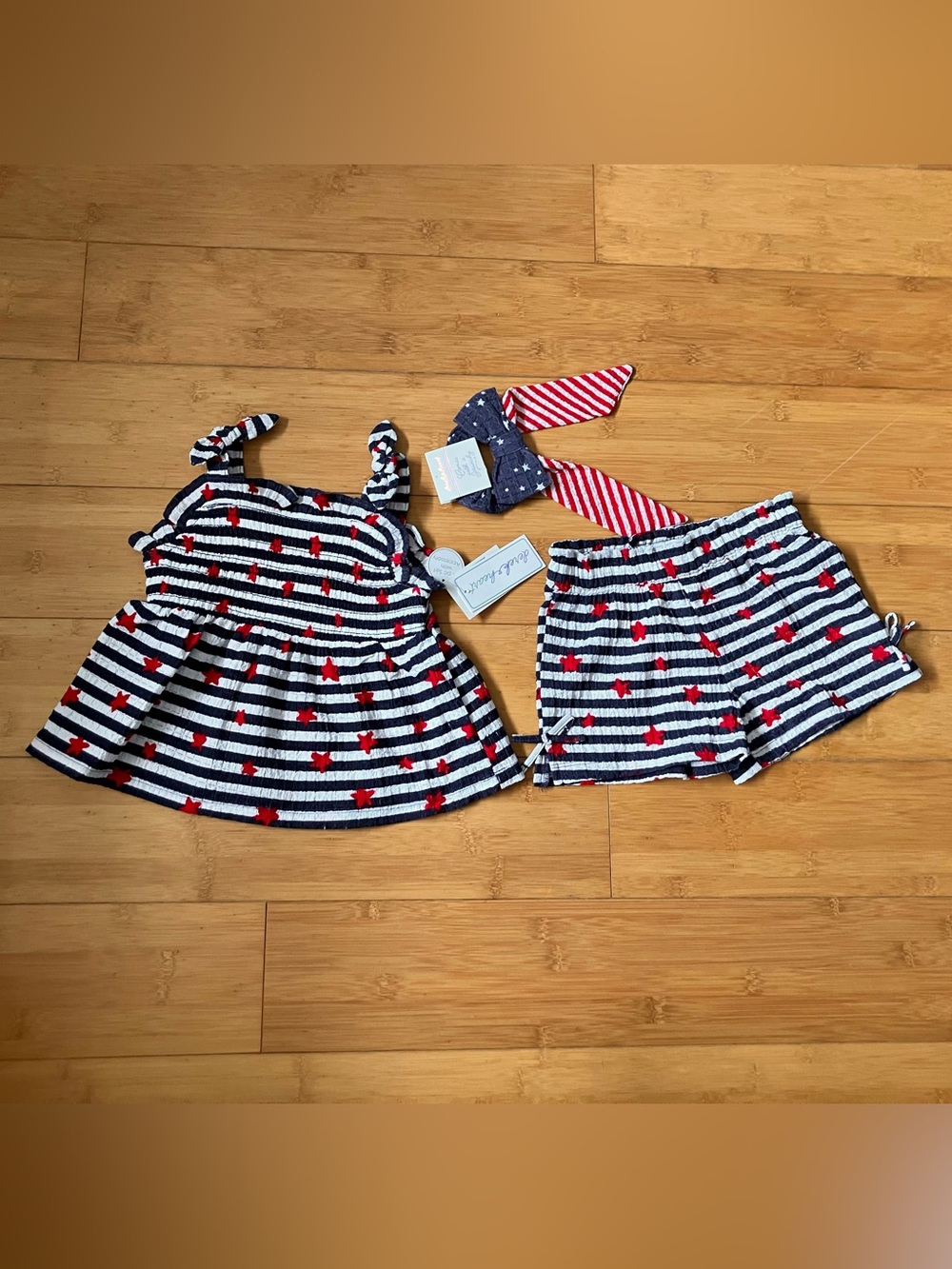 NWT Girls Size 5 Patriotic Stars & Stripes Outfit - Smocked Top & Shorts